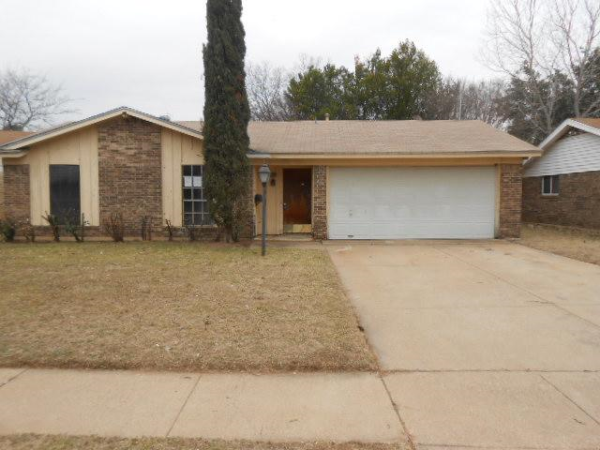  1705 Meadow Valley, Irving, TX photo