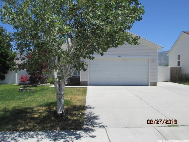  817 Valley View Dr, Tooele, Utah  photo