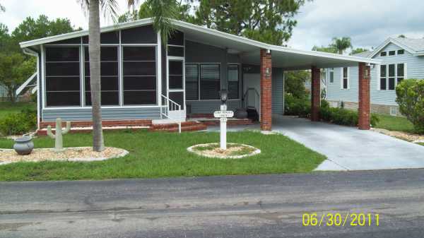  19631 Woodfield Circle, North Fort Myers, FL photo