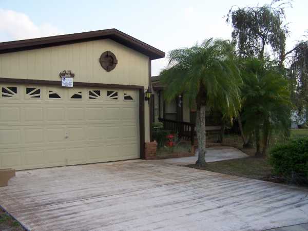  2911 Madera Circle, North Fort Myers, FL photo