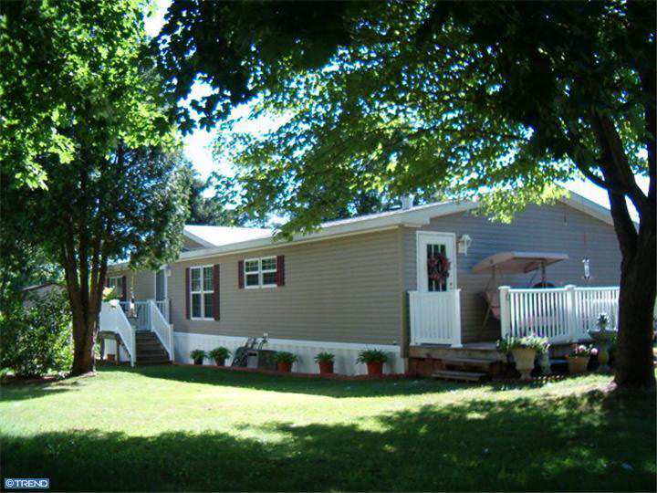  6 Maplewood Dr, Spring City, PA photo