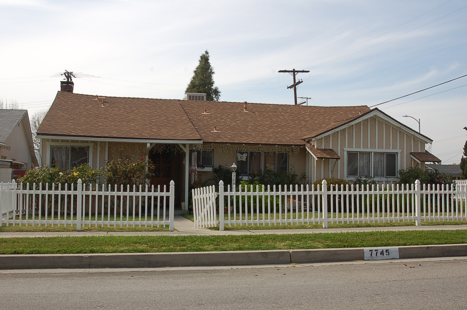  7745  BELLAIRE AVE, NORTH HOLLYWOOD (AREA, CA photo