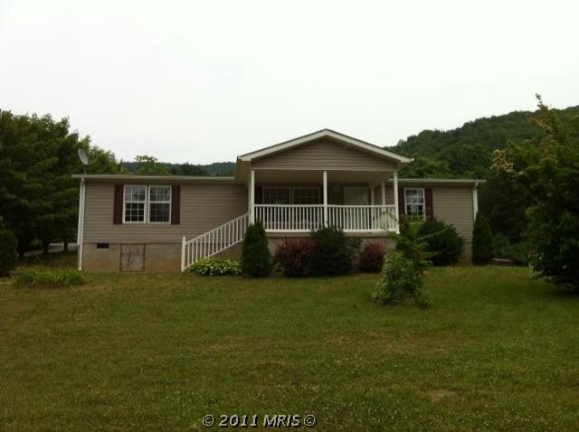  165 Mosby's Camp Rd., Stanley, VA photo