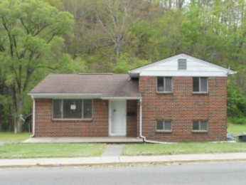  220 South College Ave, Bluefield, VA photo
