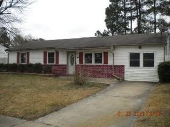  1256 Sir Kay Dr, Chesapeake, VA photo