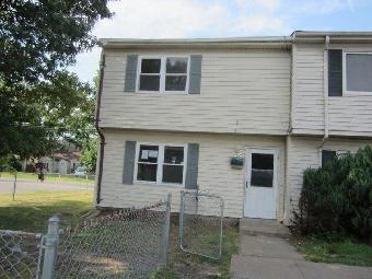  412 Harbour North Dr, Chesapeake, VA photo