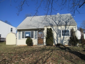  118 Colburn Dr, Manassas Park, VA photo