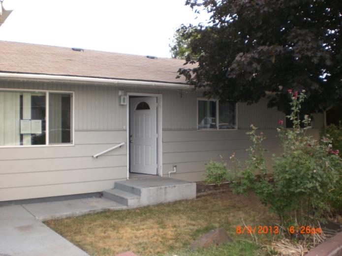  1111 S 42nd Ave, Yakima, WA photo