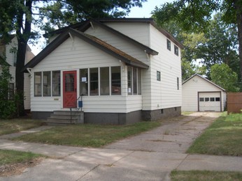  812 S 10th Ave, Wausau, WI photo