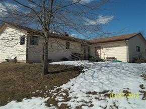  609 Lilac Ln, West Bend, Wisconsin  photo