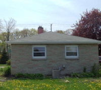  2618 E Whittaker Ave, St Francis, WI 5237191