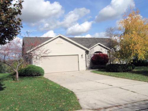  128 S Hills Dr, Plymouth, WI photo