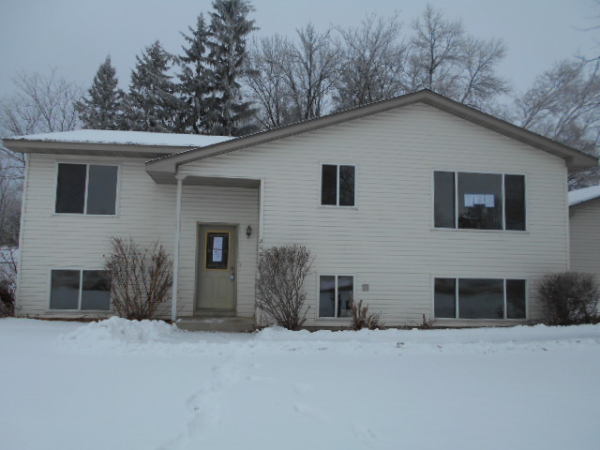  240 W Panther Dr, Ellsworth, WI photo