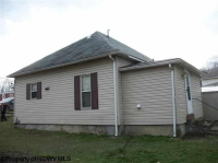  110 Marshall Ave, Lumberport, West Virginia 4683211