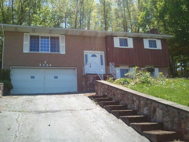  2404 27th Ave, Parkersburg, WV photo