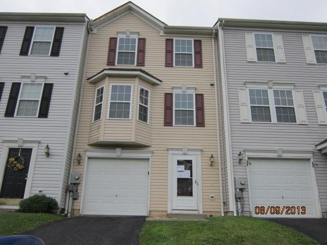  168 Dunrobin Drive, Martinsburg, WV photo