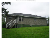  1183 Big Sandy Rd, Left Hand, West Virginia  6075077