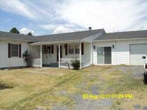  487 Hyslip Ford Rd, Bunker Hill, West Virginia  photo
