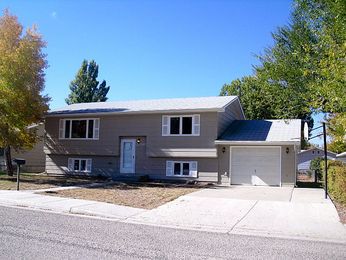  300 S 23rd St, Worland, WY photo
