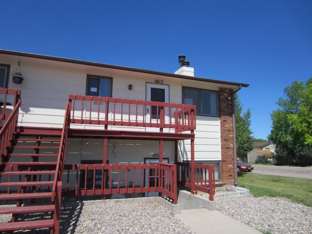  4913 Green River St, Cheyenne, WY photo