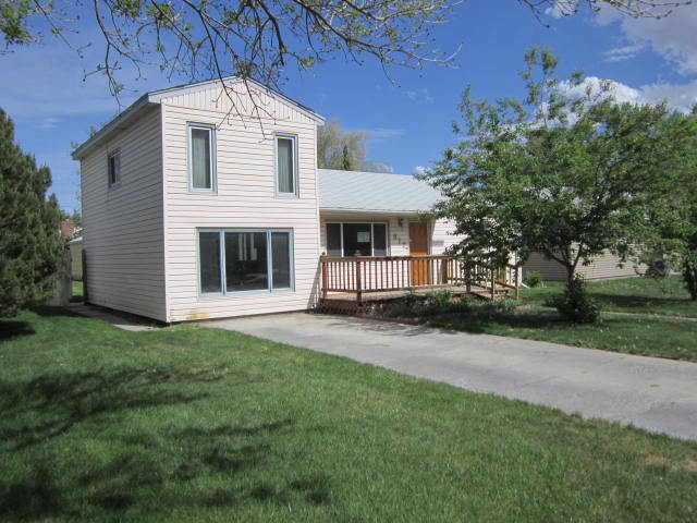  817 S 11th St, Worland, WY photo